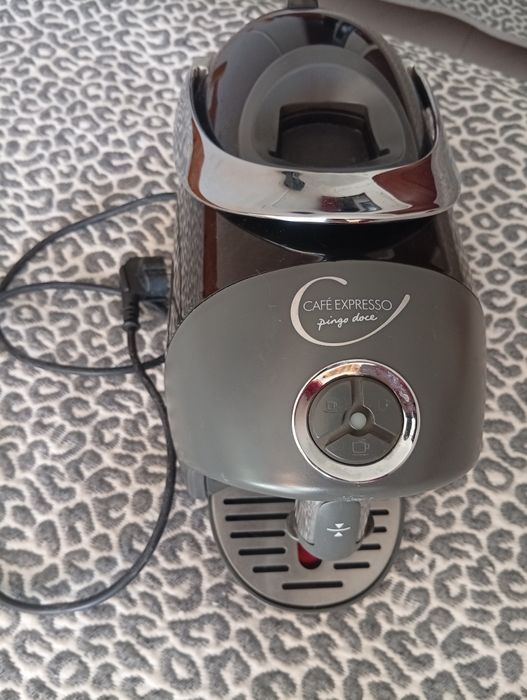 Vendo máquina de café em muito bom estado