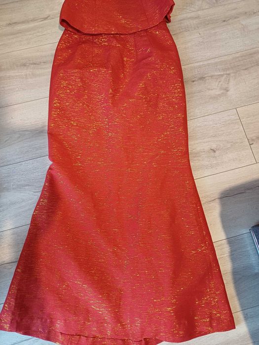 Sukienka karnawałowa r.36Czerwono-złota