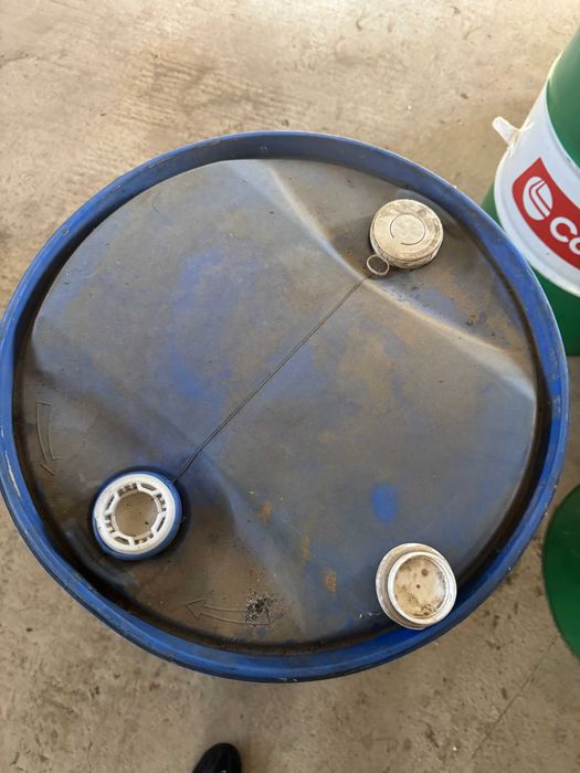 Beczki 200L – Plastikowe i Metalowe