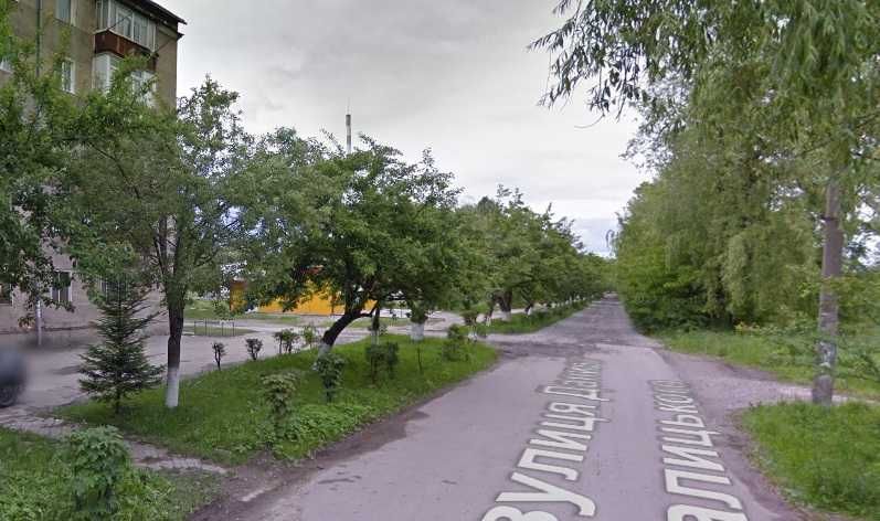 Продається велика ділянка 40 сот, м. Надвірна, обʼїзна дорога.