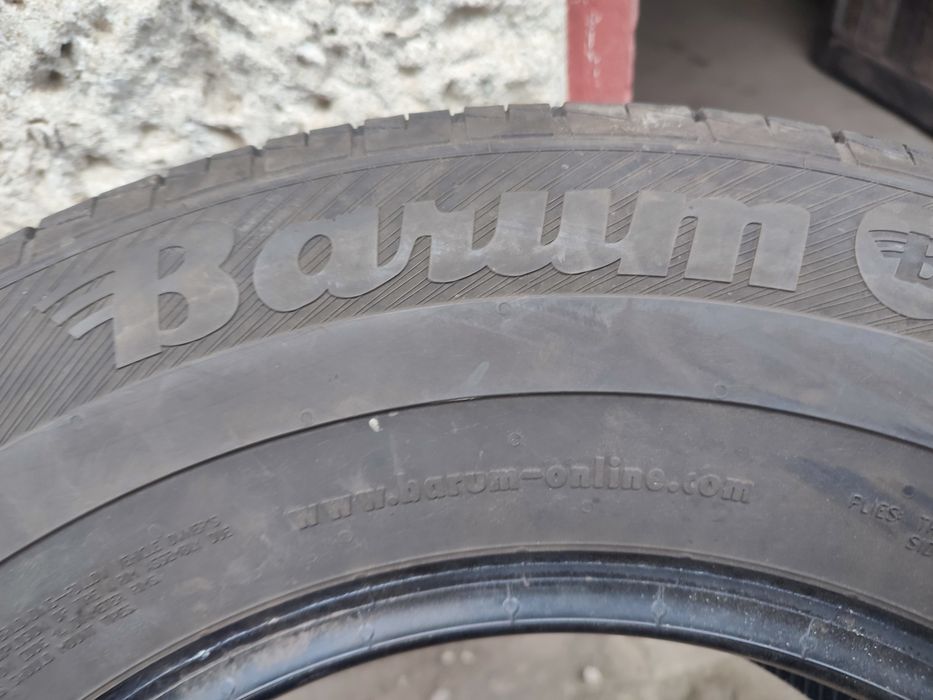 Pojedyncza opona Barum Vanis2 195/14C