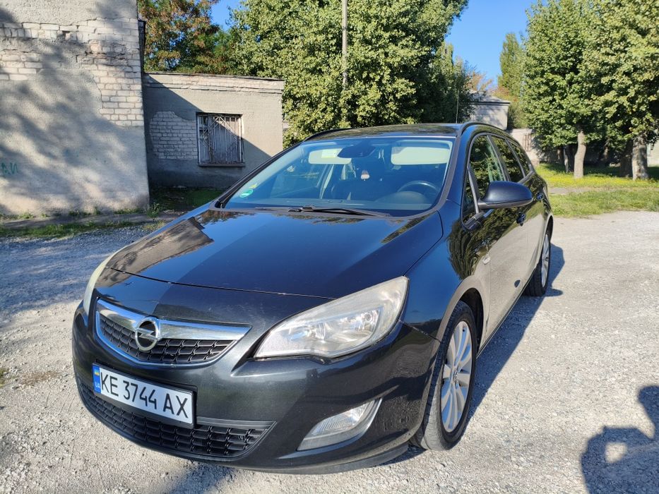 Opel astra j Опель астра