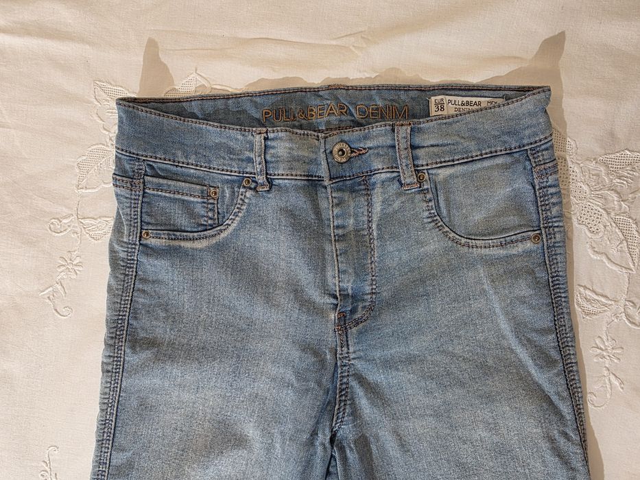 Spodnie Pull and Bear, 38 elastyczne
