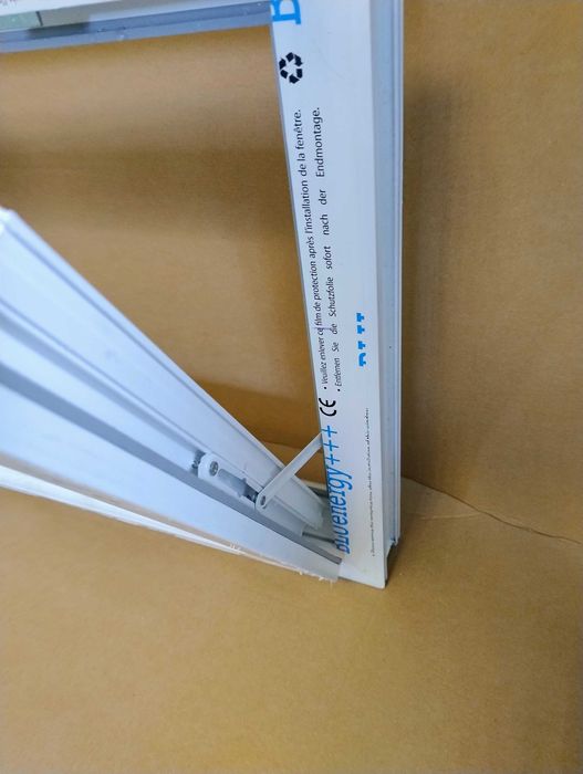 Okna gospodarcze inwentarskie 60x50 Uchylne