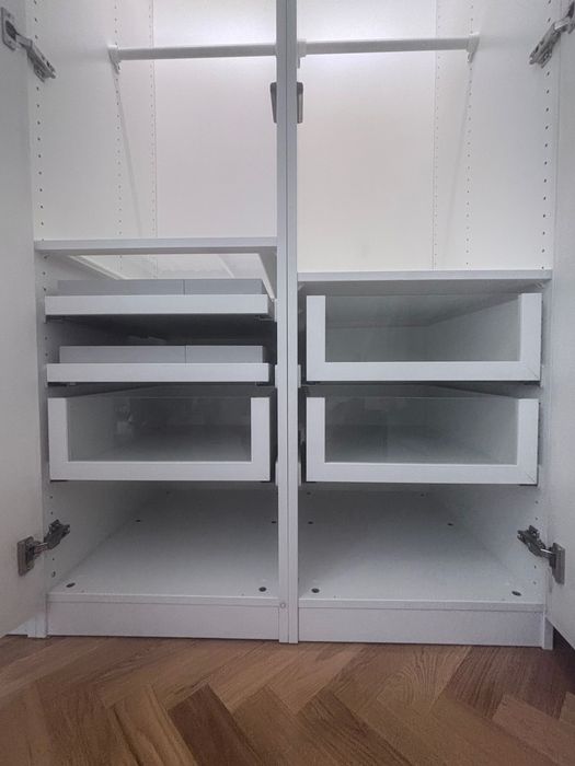 Szafa czterodrzwiowa Ikea