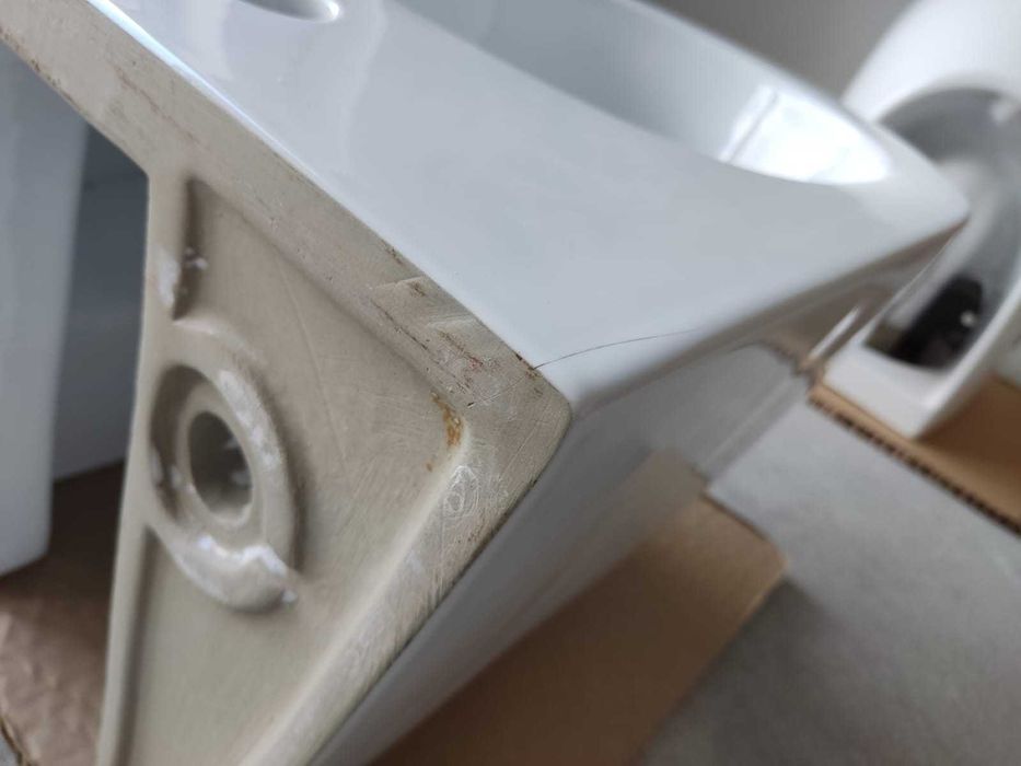 Bidet podwieszany