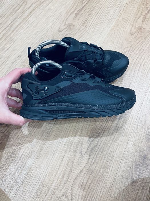 кросівки Under Armour 38.5р