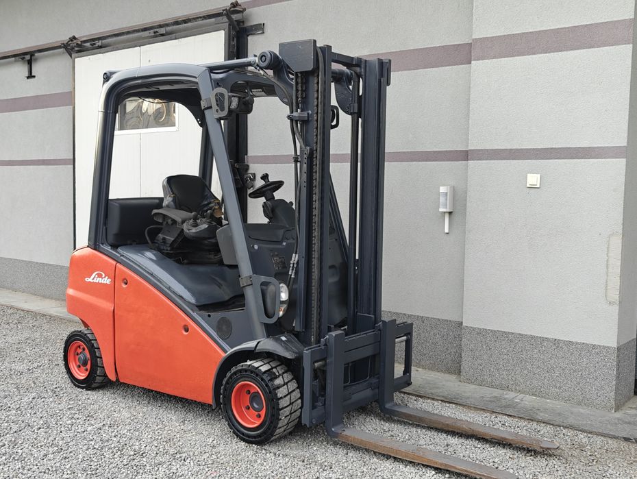 Wózek widłowy Linde H20T Lpg 2T  2009r Sprowadzony