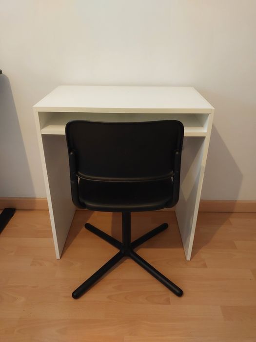 Secretária / mesa com cadeira