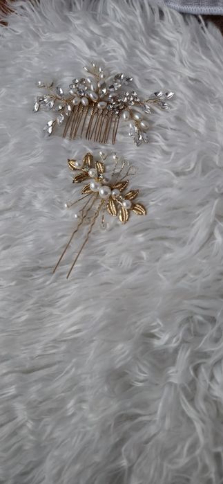 Ślubna ozdoba we włosy