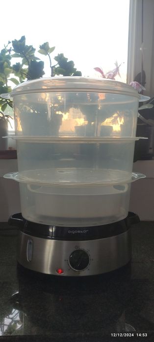 Máquina cozer a vapor pouco usada