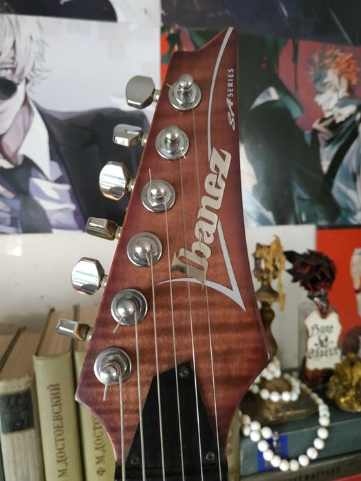 Електрогітара Ibanez SA260 в чудовому стані.