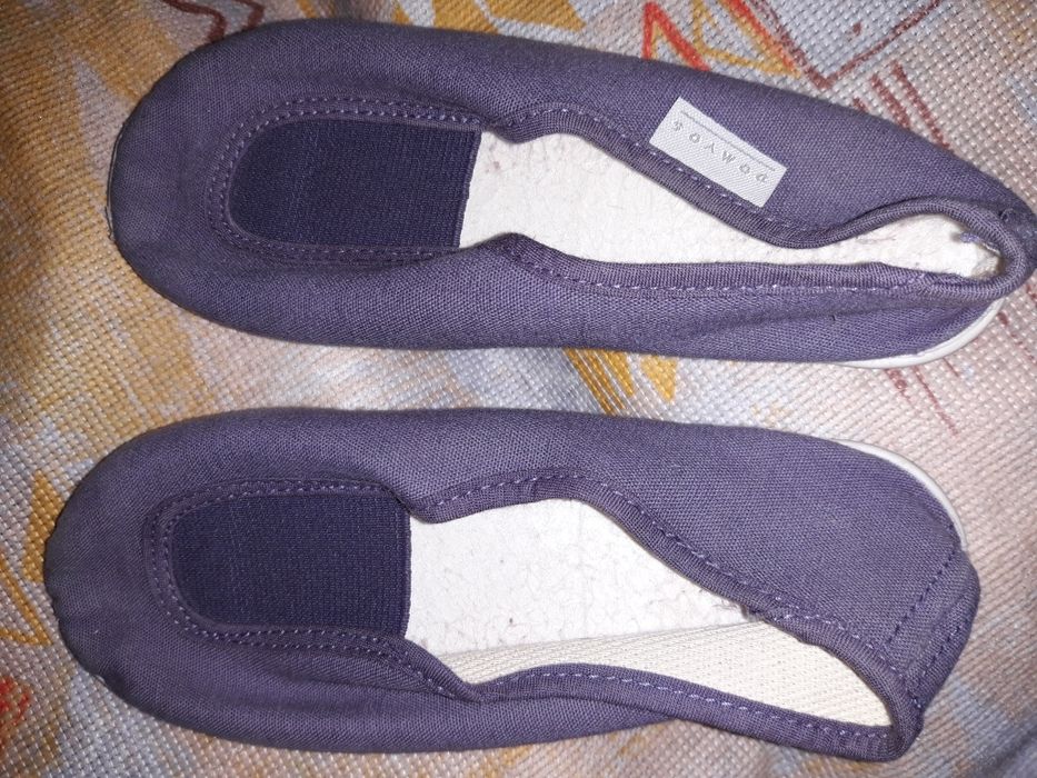 Sapatilhas ginástica tamanhos 26 e 29