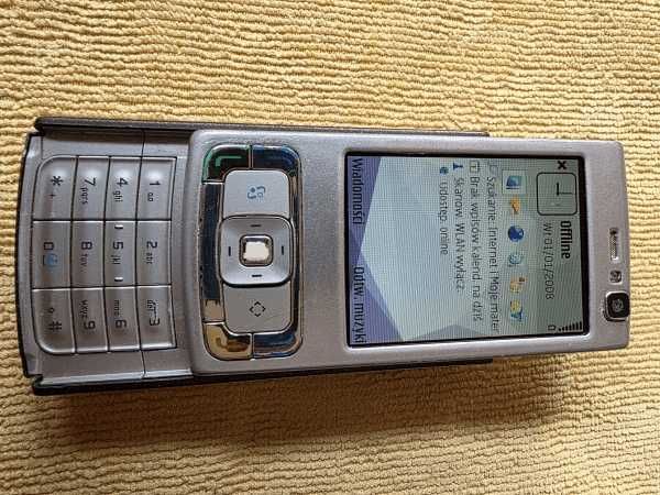 Nokia n95 z ładowarka