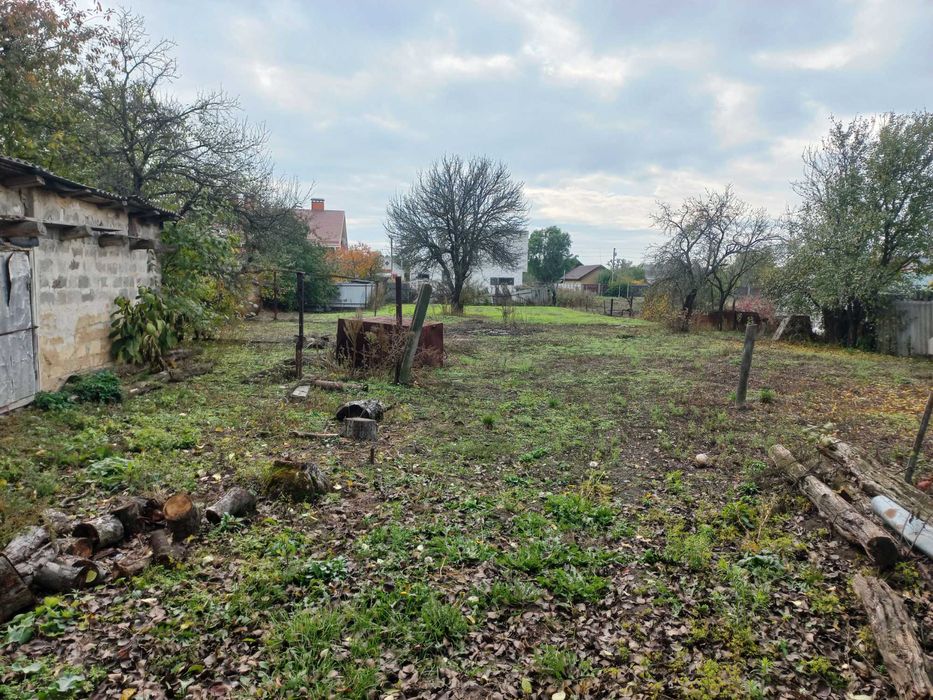 Княжичі, будинок 85кв.м. в центрі села з комунікаціями, 20 соток