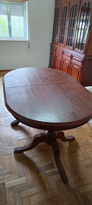 Mesa e cadeiras estilo clássico madeira maciça