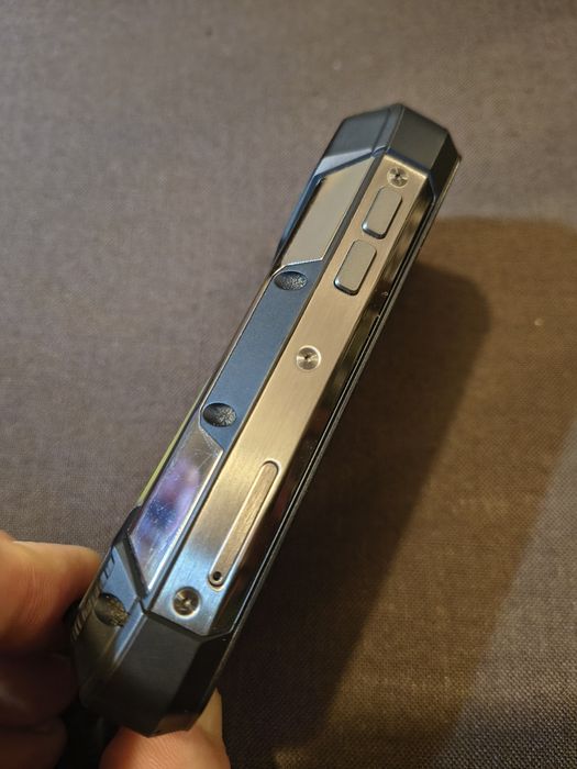 Unihertz 8849 Tank Mini 1 + защ. стекло + 2 чехла