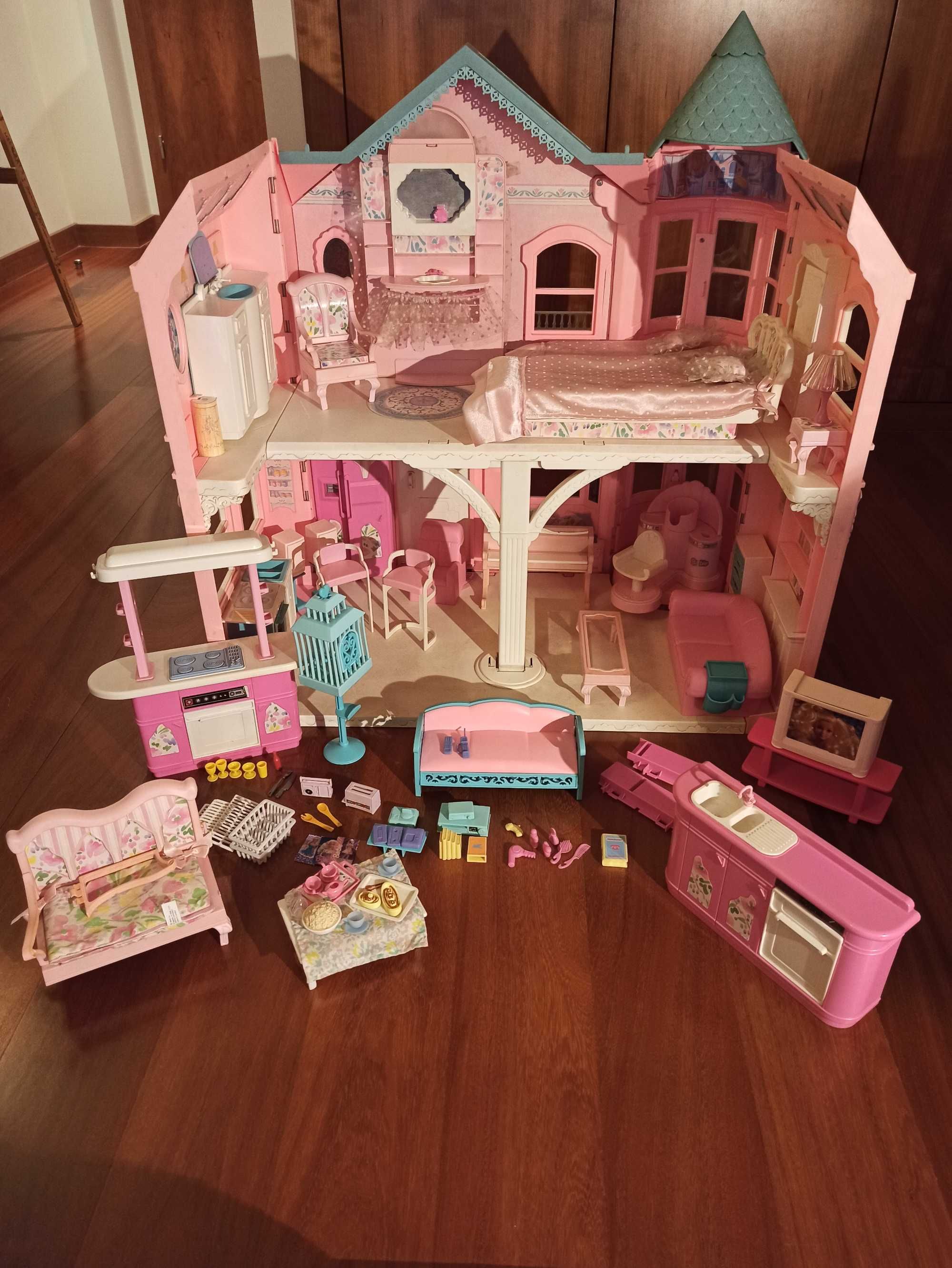 Casa Da Barbie - Brinquedos - Jogos - OLX Portugal