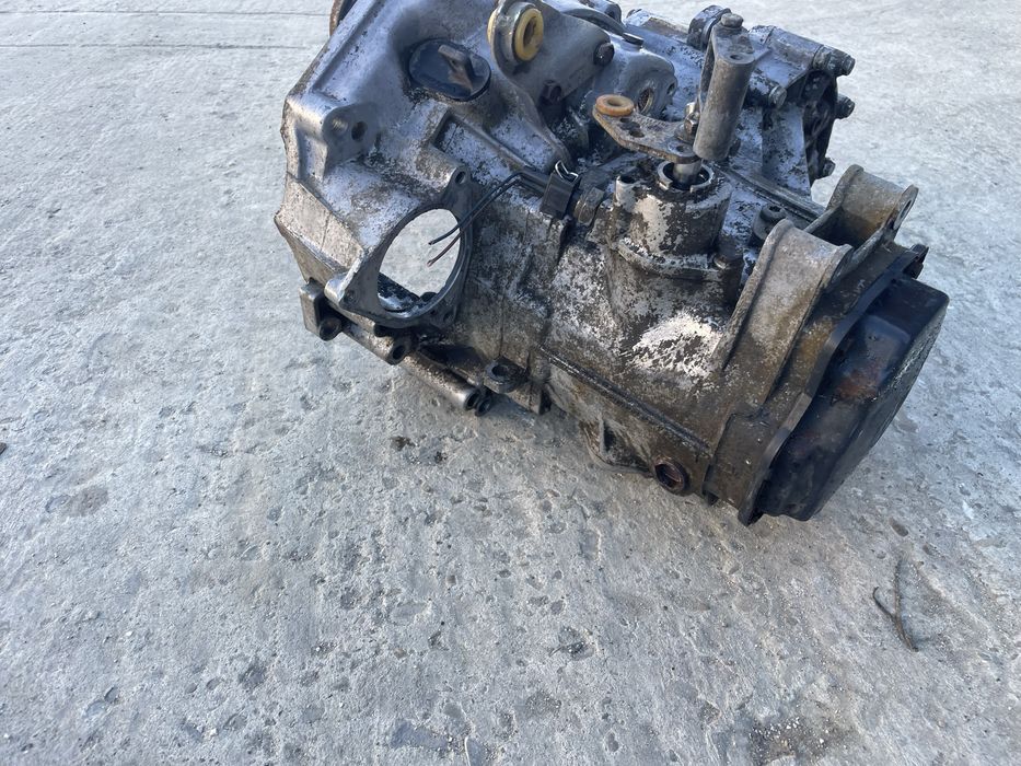 Коробка перемикання передач КПП Volkswagen T4 1.9