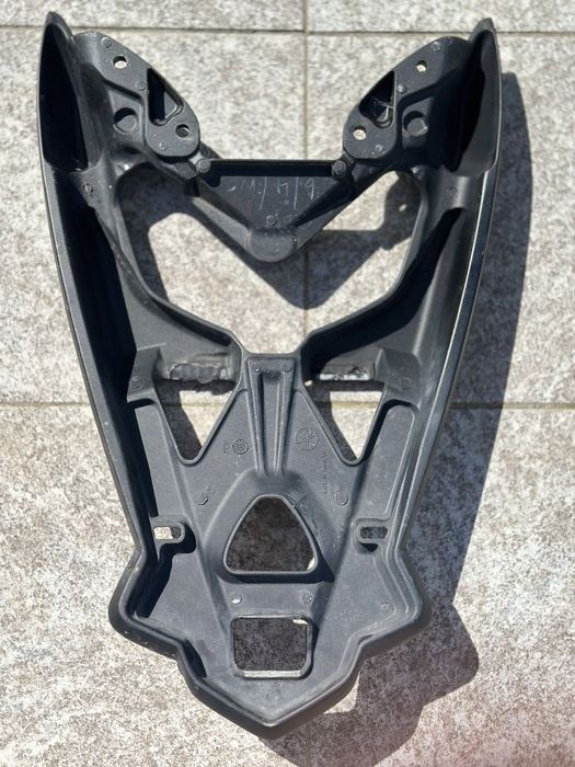 Suporte top case / mala yamaha  original nmax 125  anos de 2017 a 2019