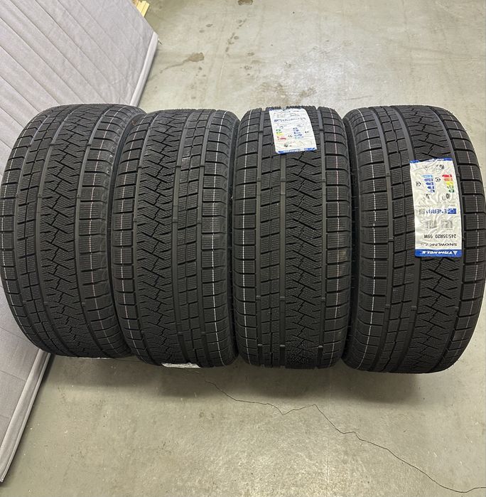 Продам резину зимову 245/35 R20, Triangle PL02