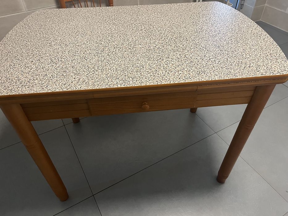 Mesa cozinha e cadeiras saldo