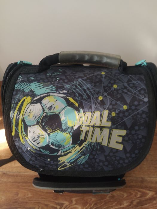 Шкільний рюкзак 1-4 клас