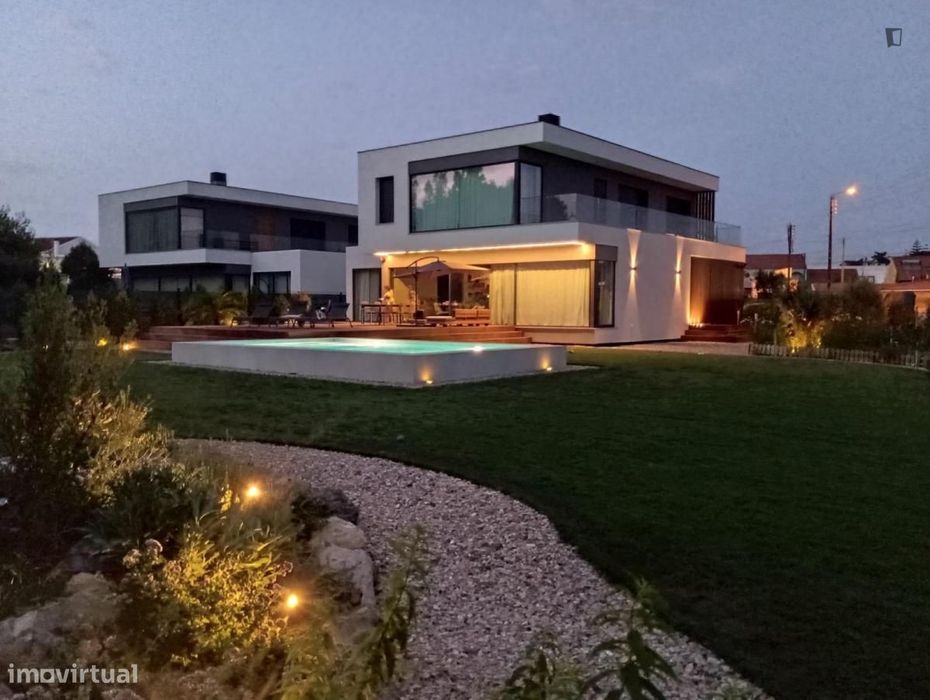 Quarto - localizado em Lisbon