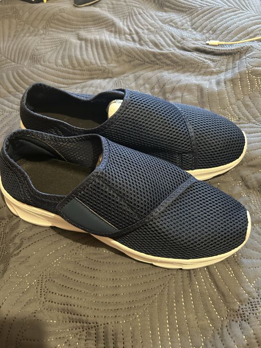 Tenis novo em azul