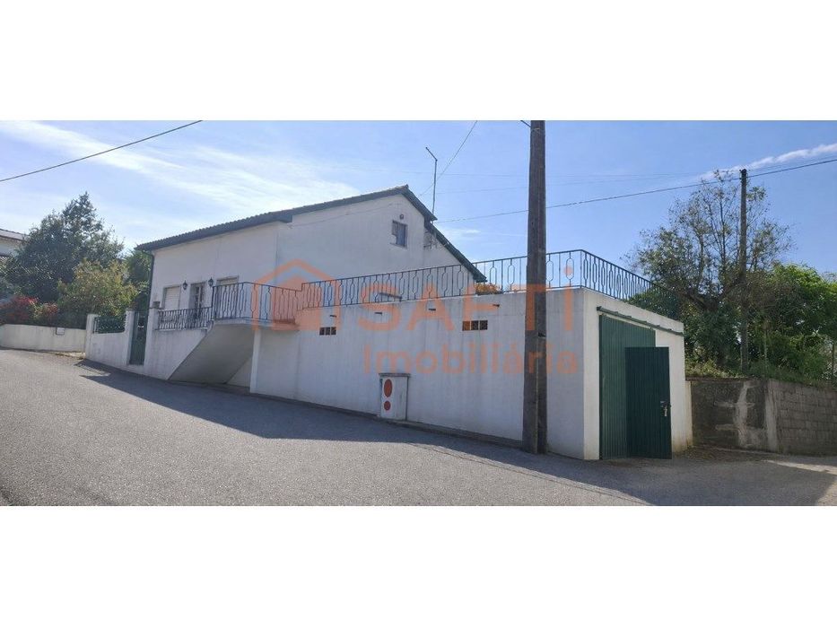Moradia T2 com Quintal de 4.000 m² Ferreira do Zêzere