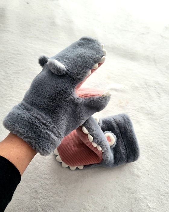 MORAJ rękawiczki futerkowe rekiny rekinki