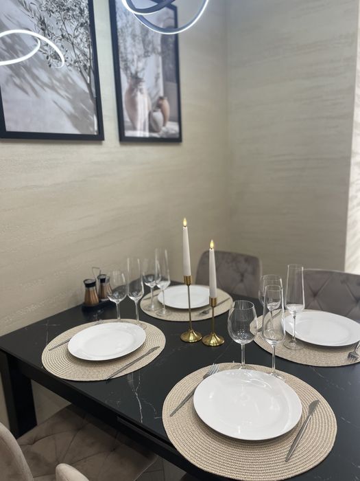 Апартаменти в новобудові для VIP-гостей в центрі.