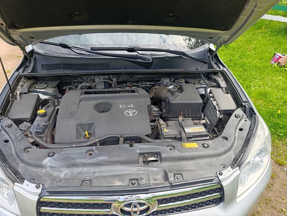 Автомобіль Toyota Rav 4