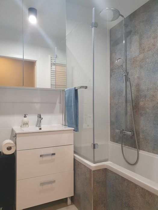 Wynajmę bezpośrednio przytulny cichy dwustronny apartament dwupokojowy