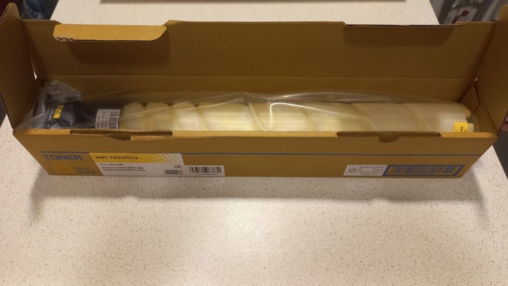 Toner Mangenta e amarelo novos em caixa