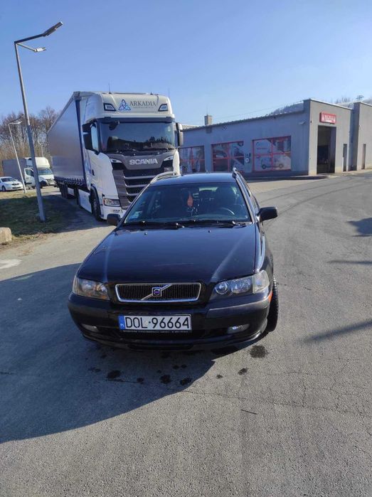 Volvo v40, stan ideal