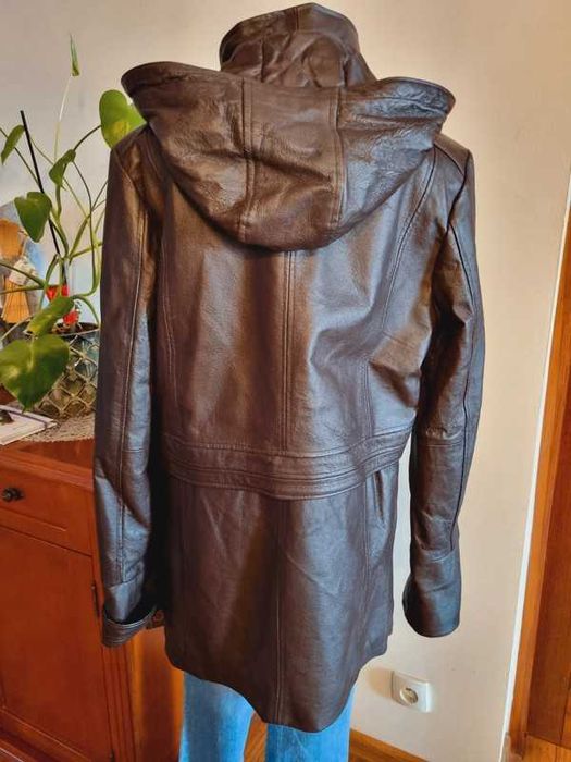 Męska skórzana kurtka ocieplana brązowa zimowa z kapturem rozmiar M
