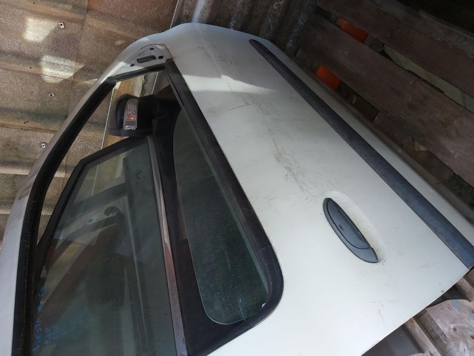 Porta Frente Direita Renault Clio 2 3p 2004
