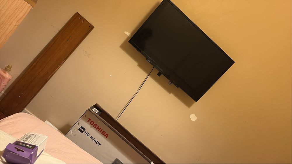 Vende-se nova sem marcas de uso