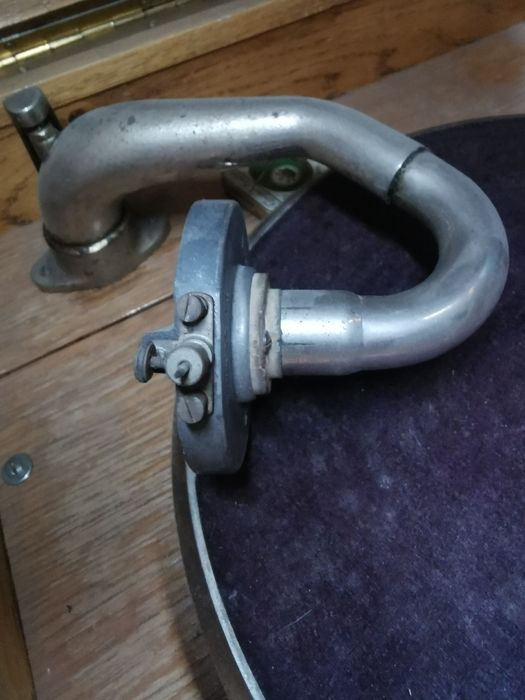 Gramofon na korbkę Antyk