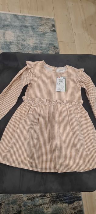 Sukienka Reserved krateczka  roz.104