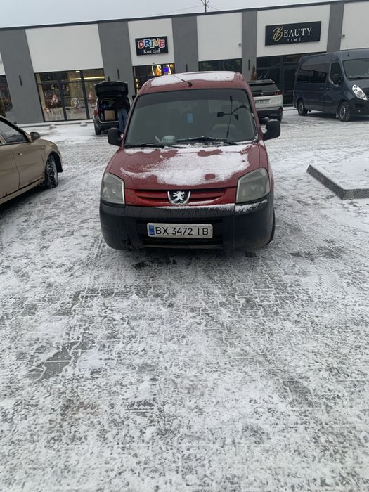 Пежо Партнер.