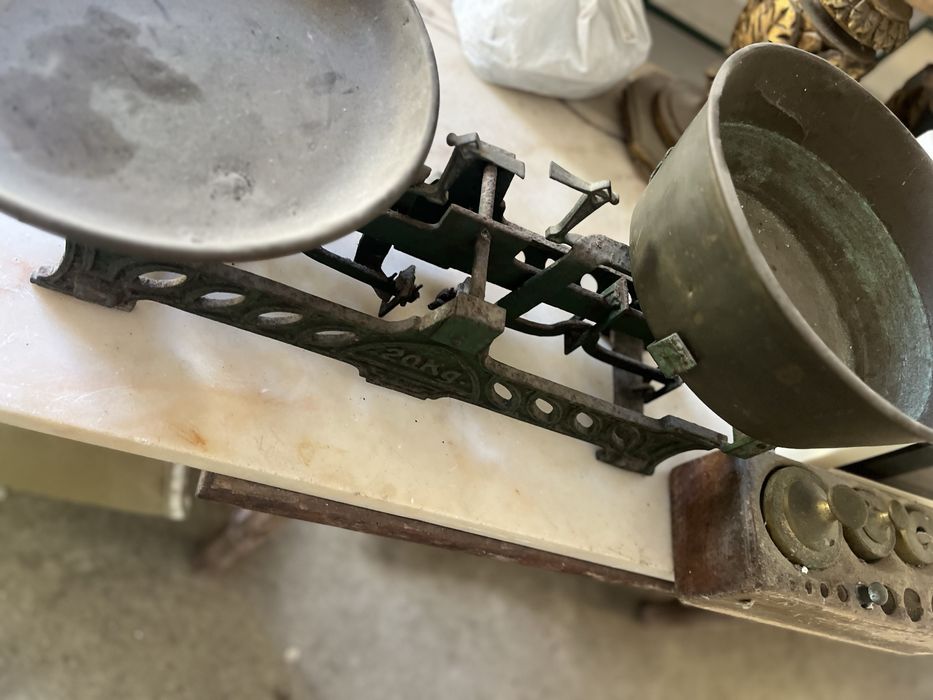 Balança de pesar antiga