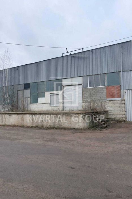 В продажу ВЕЛИКЕ комерційне приміщення