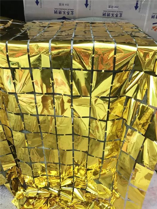 Штора из фольги дождика квадратиков заневес фон банер для фотозоны