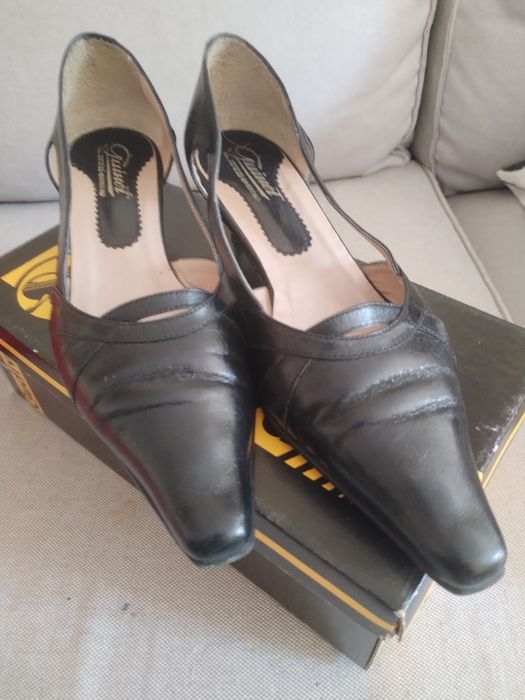 Sapatos de Salto Clássicos Guinot em Pele N.º 37 (Como Novos)