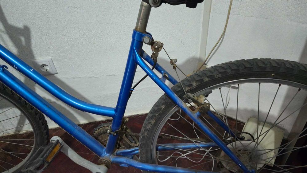 Bicicleta usada em boas condições