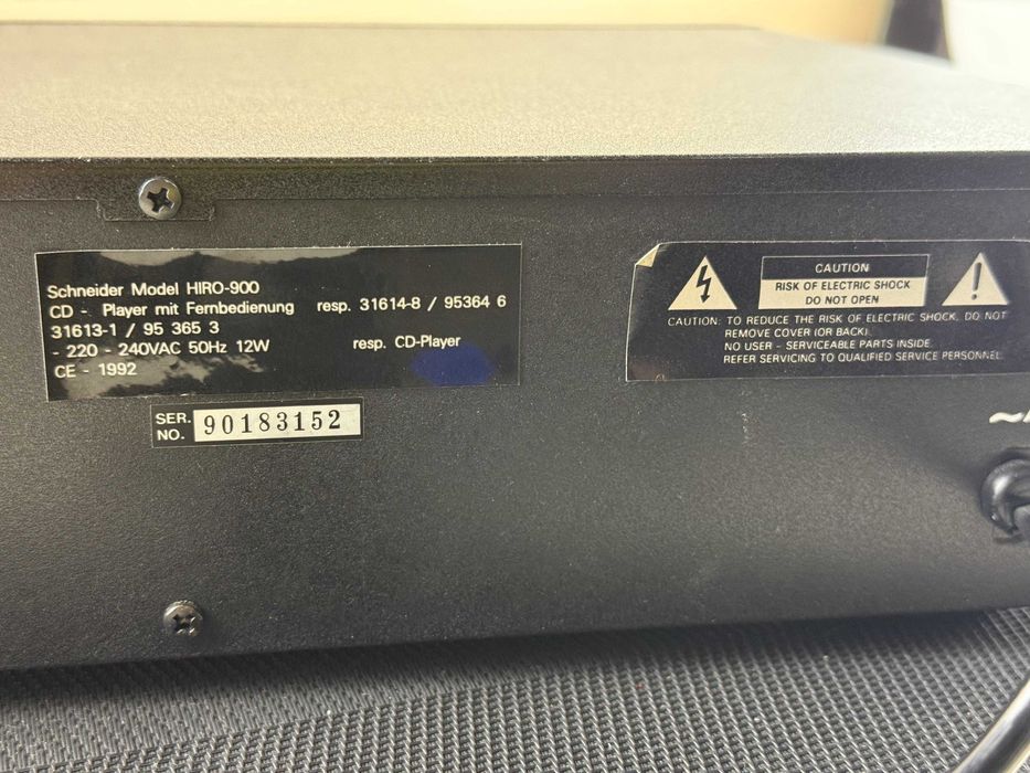 Schneider Model HIRO-900 CD Plaer. Програвач CD