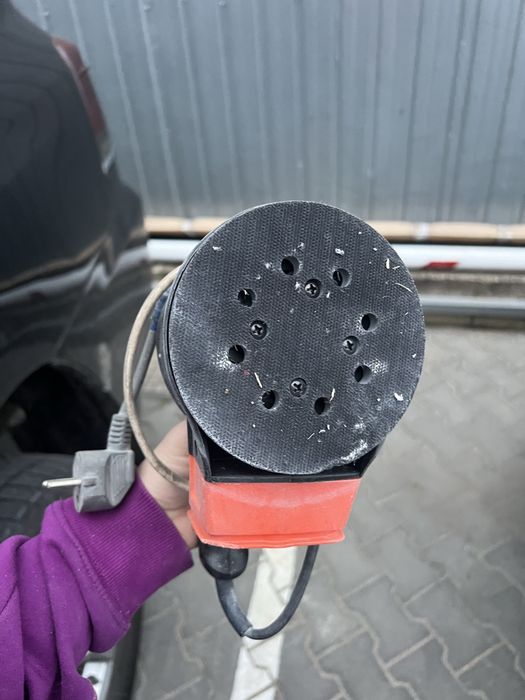 Ексцентрикова шліфувальна машинка Dnipro-M