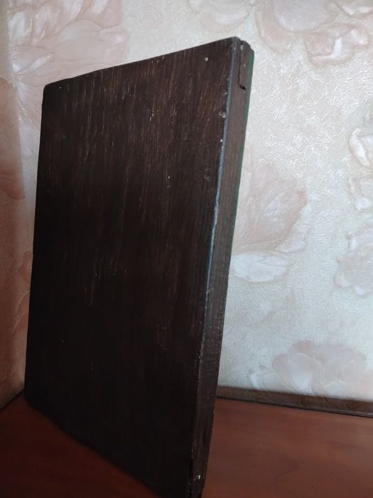 Ікони на дошці церковний сюжет.